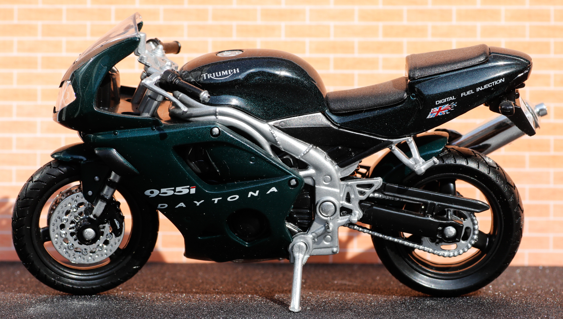 Welly Triumph Daytona 955i